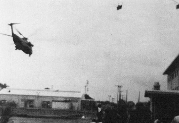 https://commons.wikimedia.org/wiki/File:CH-53s_evacuate_people_from_LZ_39_in_Saigon_1975.JPG